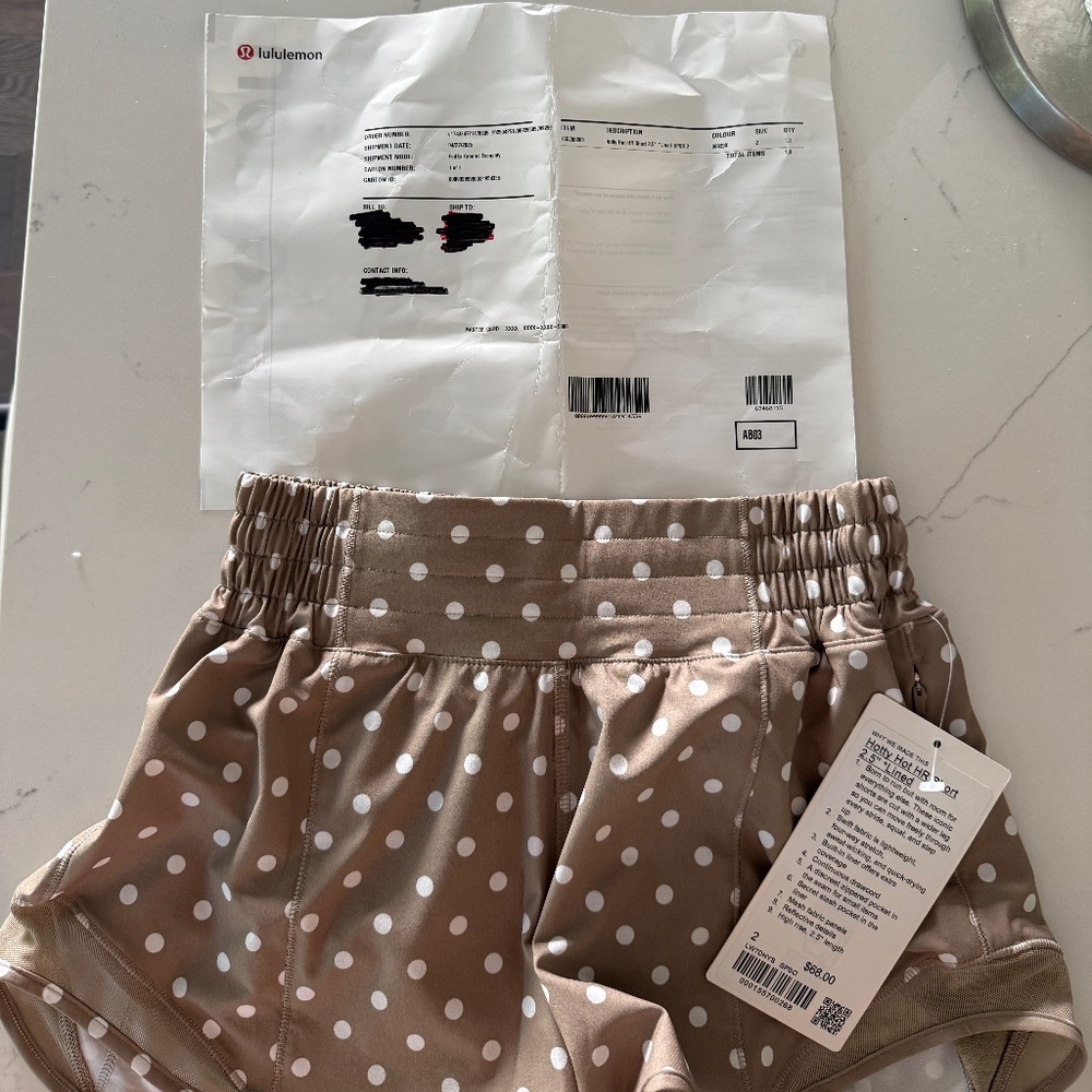 NWT Lululemon Hotty Hot High-Rise Lined Short size 2